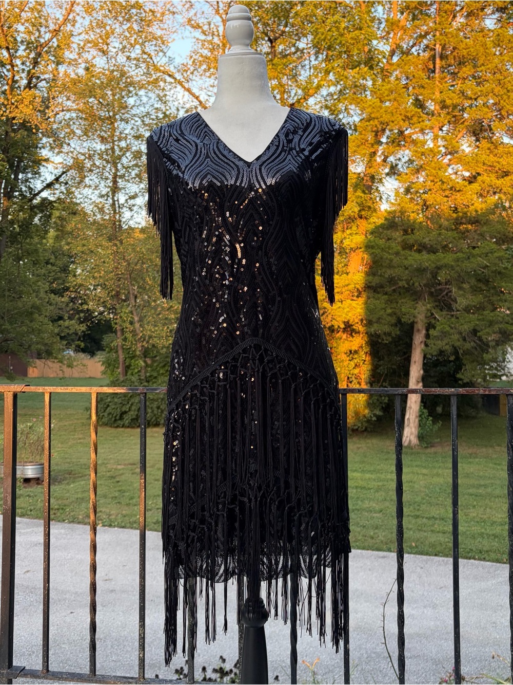 BABEYOND 1920s Flapper Dress Black Sequin Fringe Great Gatsby Halloween Costume